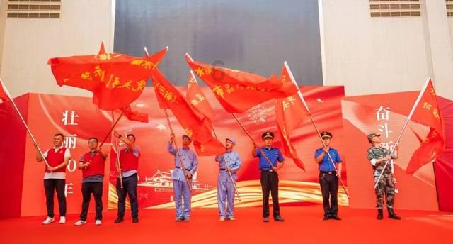 时尚女装设计师